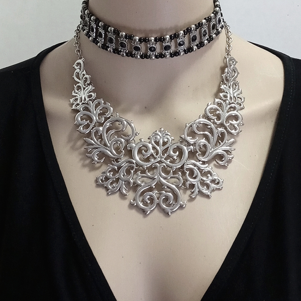 2 Piece Elaborate Metal Necklace and Choker Set